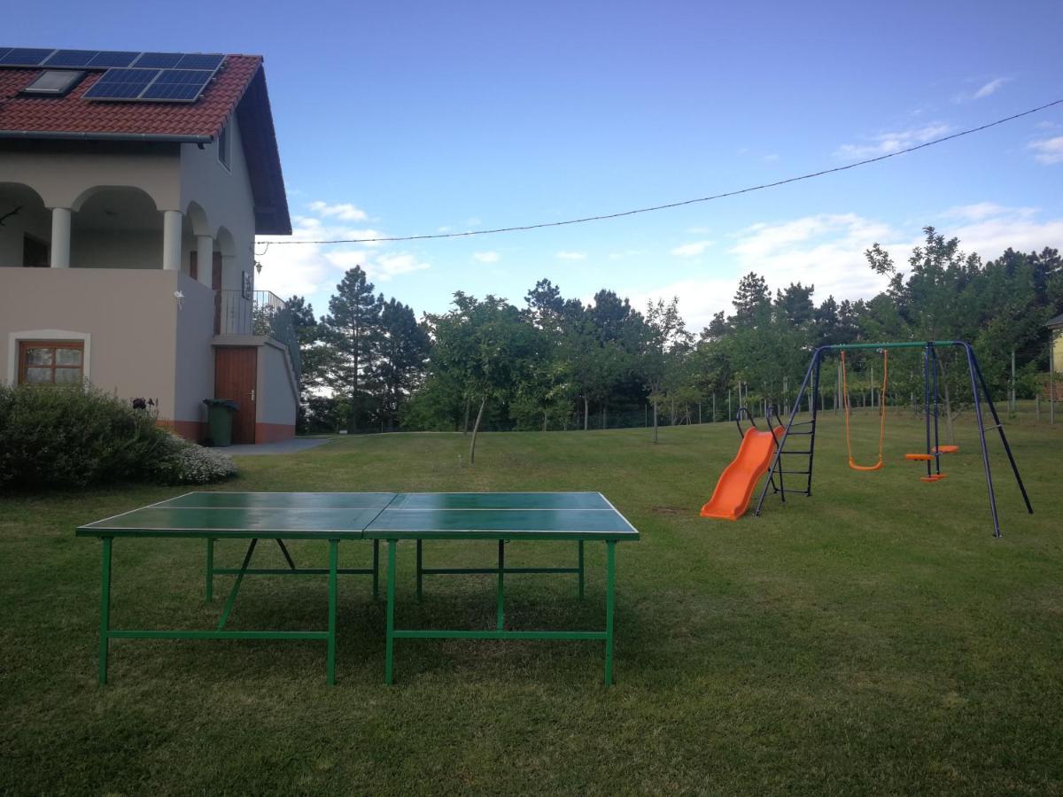 Bottyahat Guesthouse Rezi Exteriér fotografie