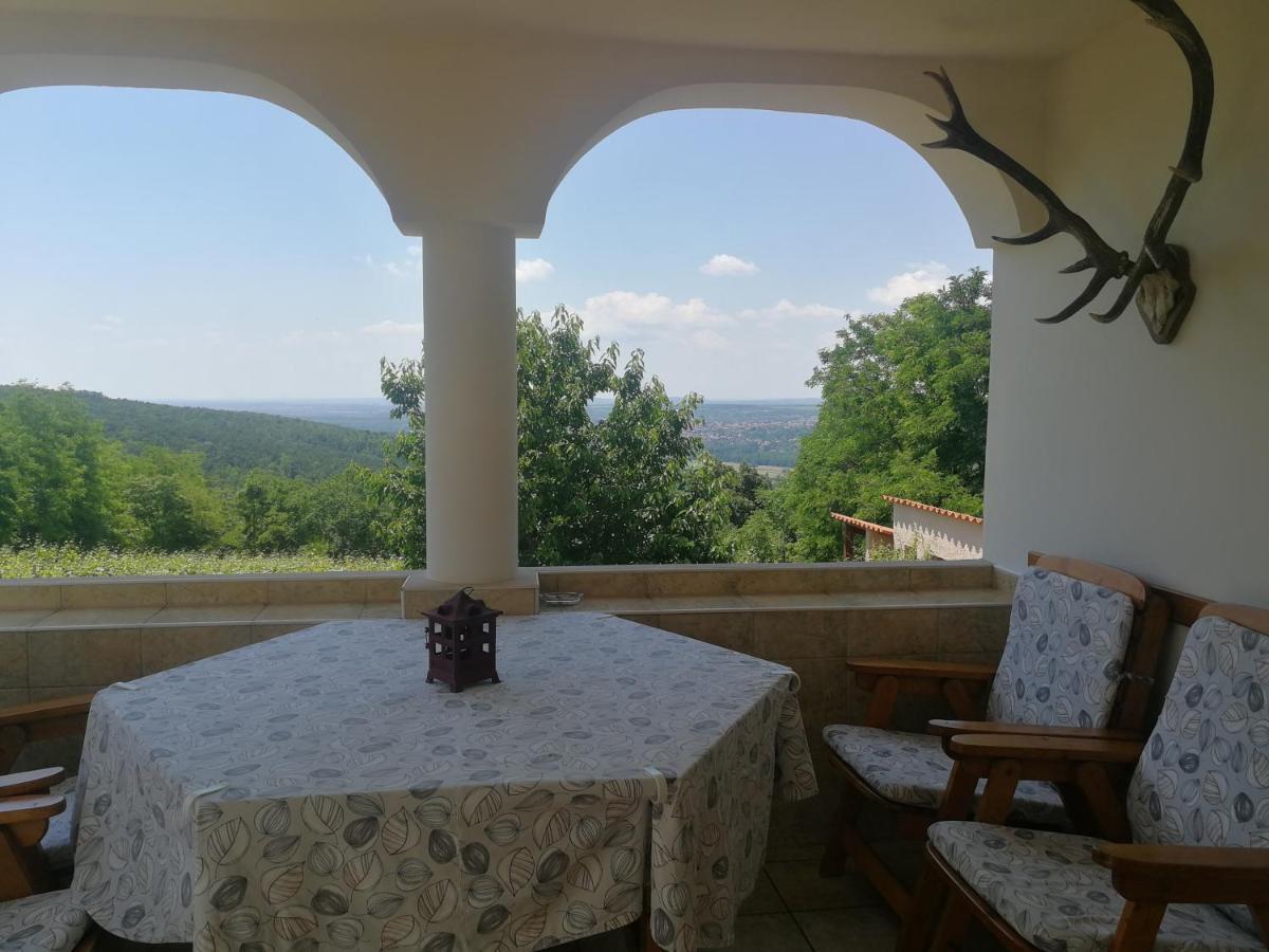 Bottyahat Guesthouse Rezi Exteriér fotografie